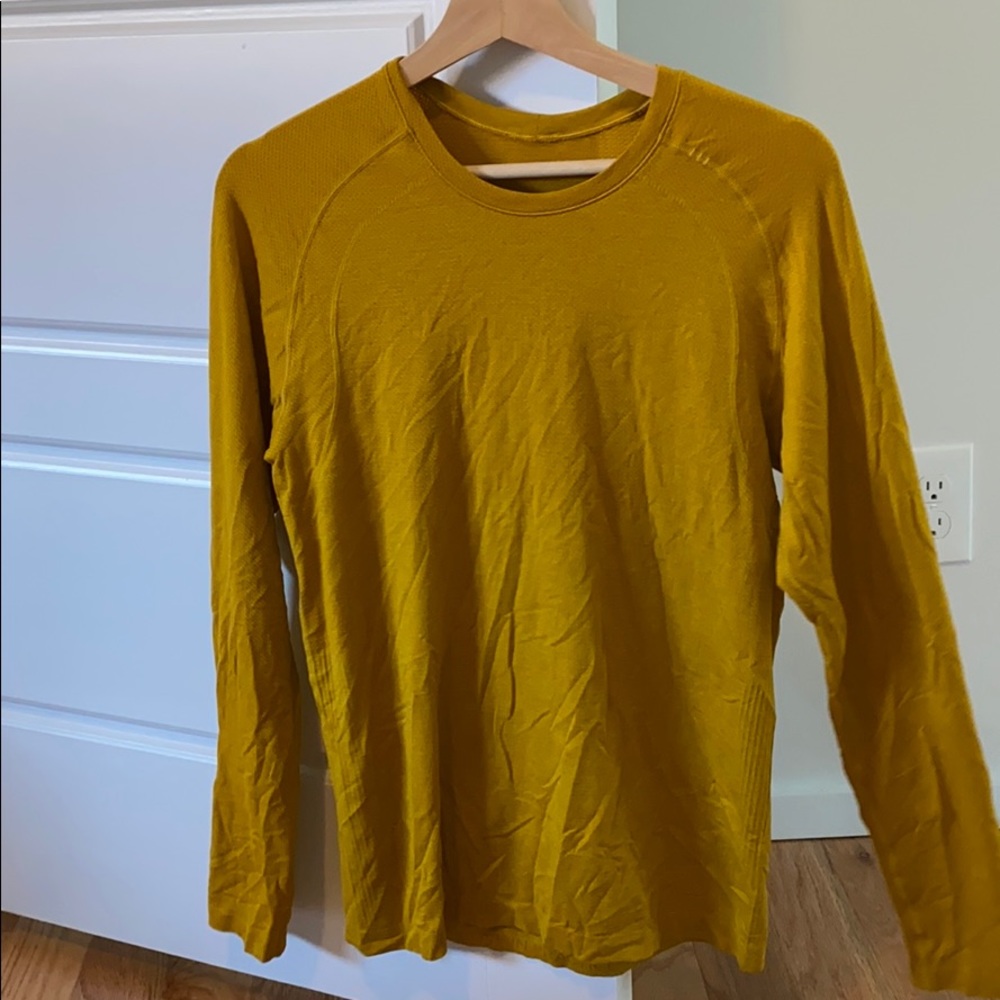 Lululemon Metal Vent Tech Long Sleeve
